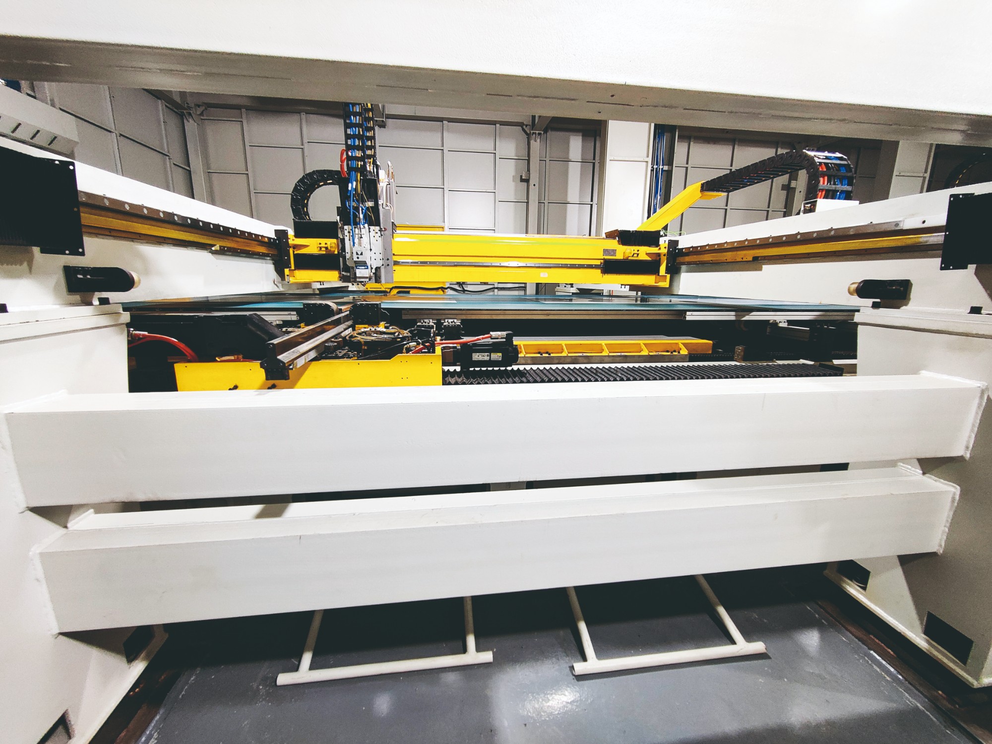 Leveling Laser Cutting Line