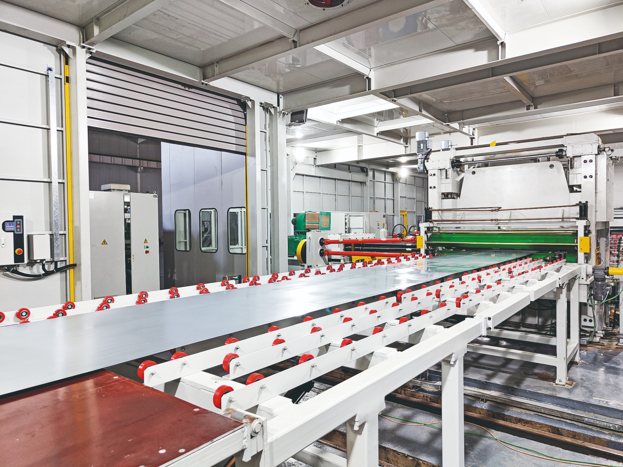 Leveling Laser Cutting Line
